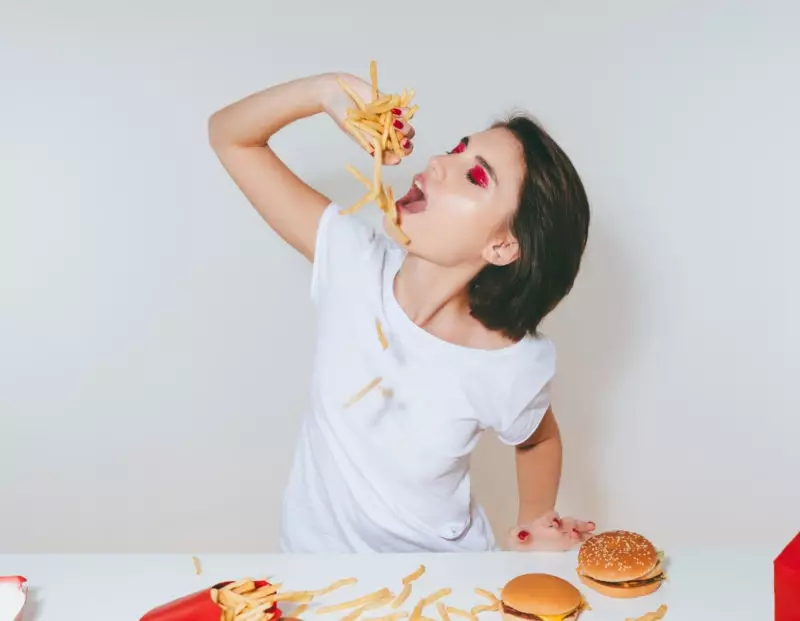 girl eating fast food